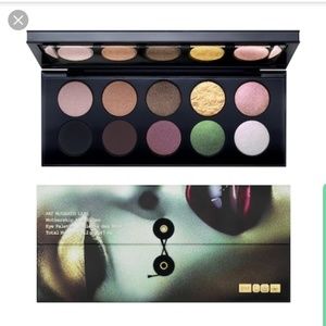 Pat McGrath mothership II